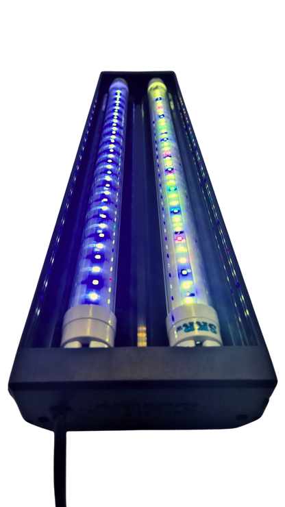 Luminária SKRw c/ 2 lampadas, azul e branca + plantado 70-85cm